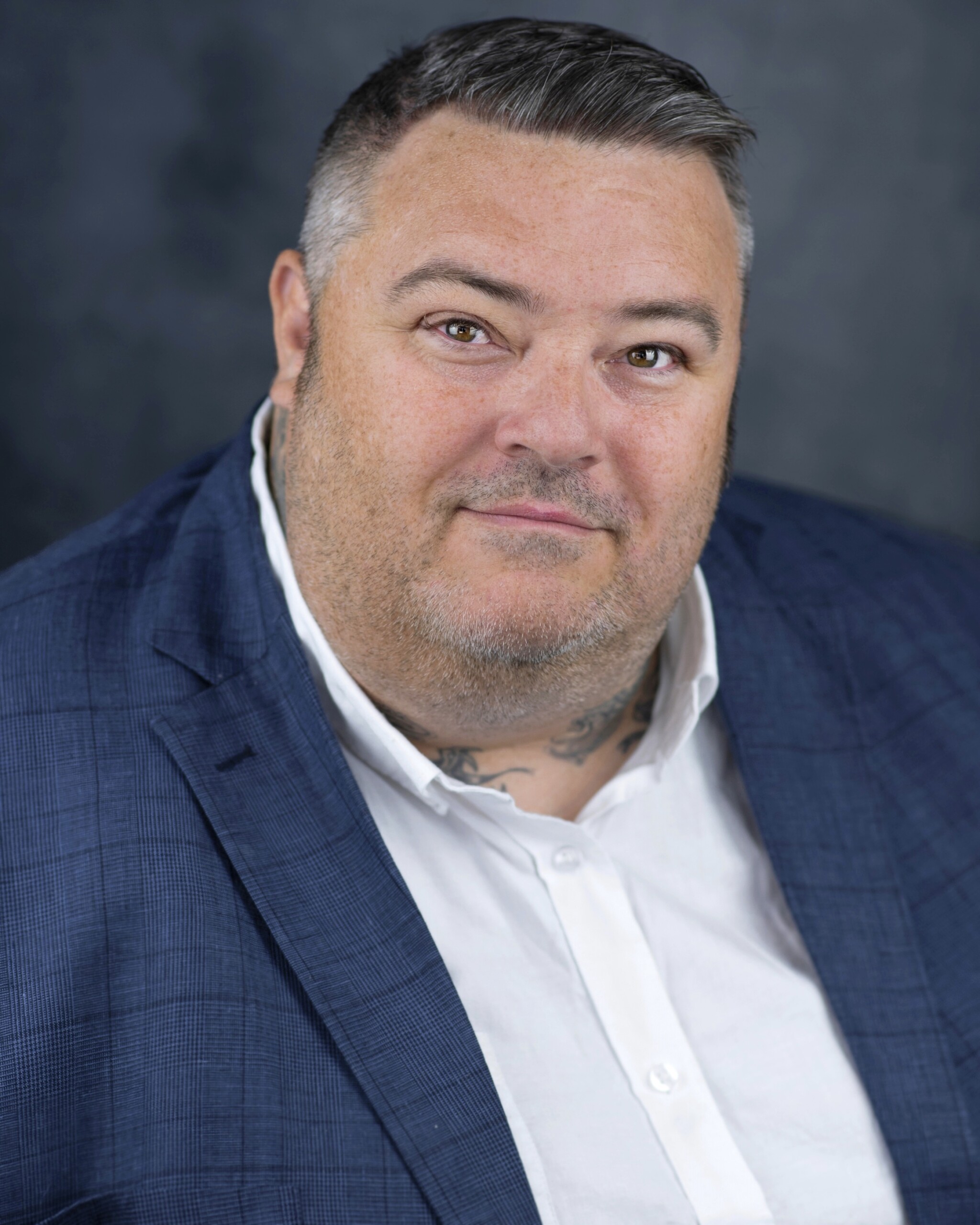 Dean Hollisey